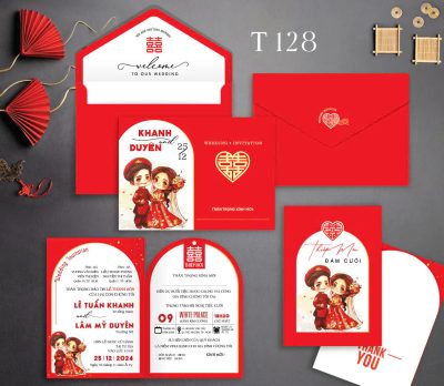 Thiệp cưới đỏ trắng chibi dâu rể phong cách xưa mã TCP-128
